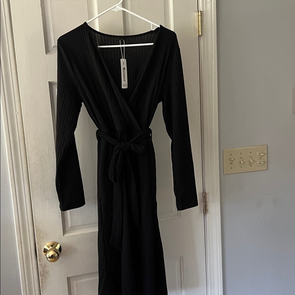 Elegant Black Long Sleeve Dress